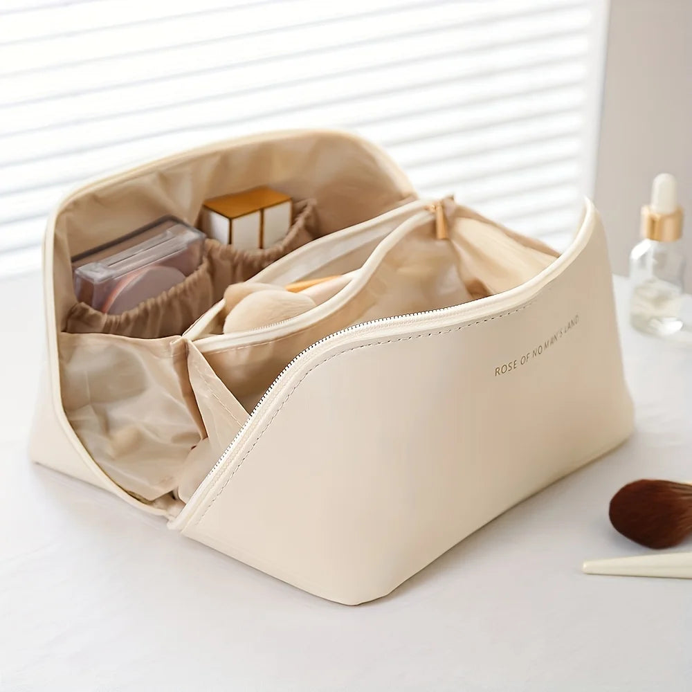 Fashionable Makeup Bag – Spacious, Durable & Stylish